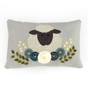 Ms. Gerti’s Gathering Pillow Kit by Primitive Gatherings